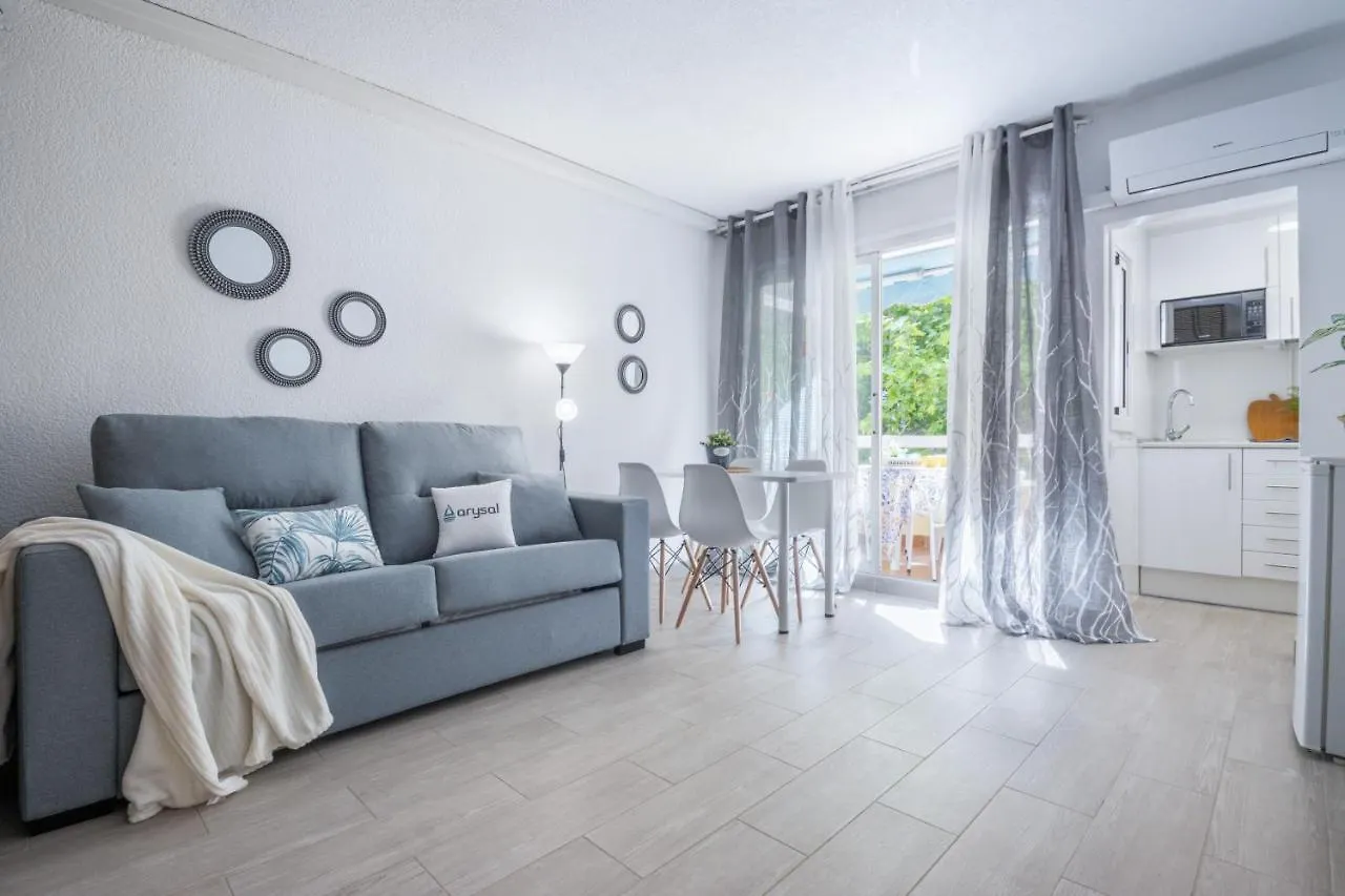 Bonito estudio renovado Salou